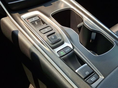 Used 2021 Honda Accord Sport image 17