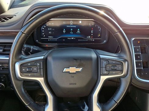 Used 2023 Chevrolet Suburban LT AWD/4WD image 21