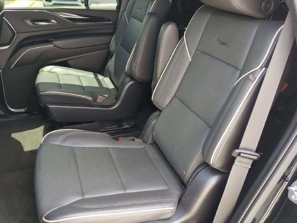 Used 2023 Cadillac Escalade Sport AWD/4WD image 18