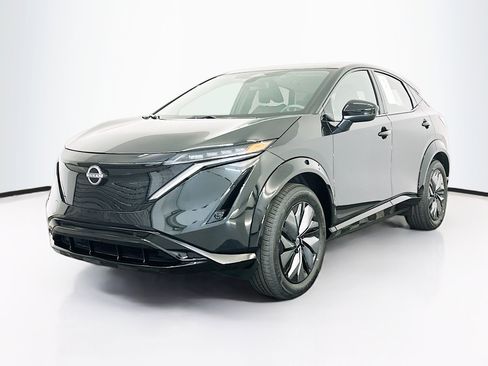 Used 2024 Nissan Ariya AWD image 3