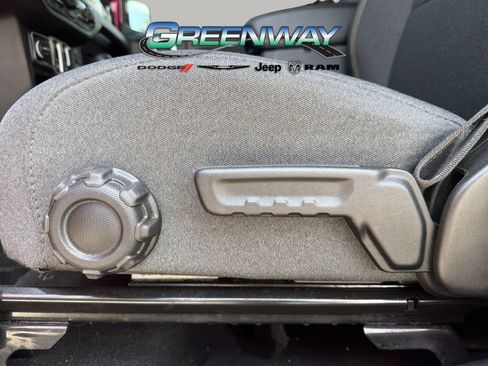 Used 2024 Jeep Wrangler Sport AWD/4WD image 19