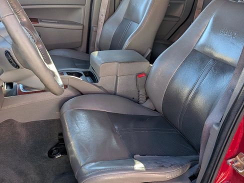 Used 2006 Jeep Grand Cherokee Limited AWD/4WD image 9