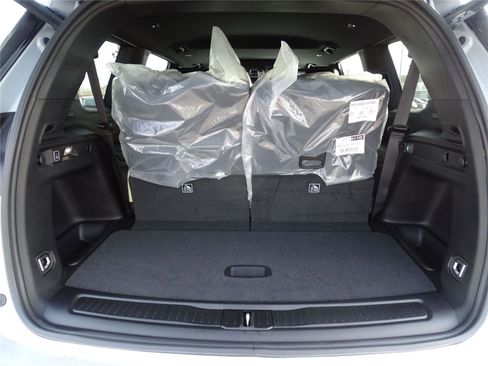 Used 2025 Jeep Grand Cherokee L Altitude image 19