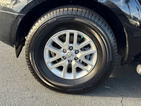 Used 2014 Nissan Frontier SV w/ SV Value Truck Package image 6