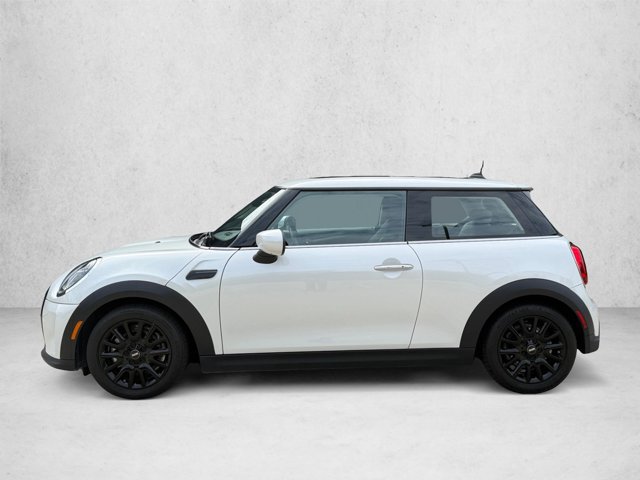 Used 2024 MINI Cooper 2-Door Hardtop FWD image 9