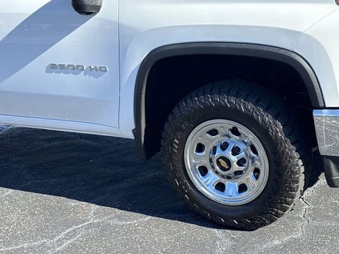 Used 2023 Chevrolet Silverado 2500 LT w/ Snow Plow Prep/Camper Package image 4