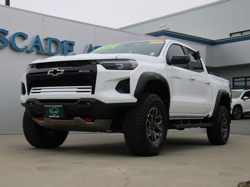 Certified 2024 Chevrolet Colorado ZR2 w/ Safety Package image 2