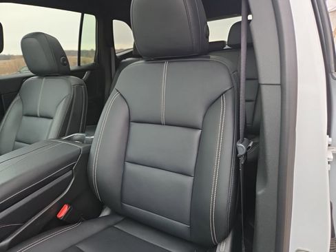 Certified 2025 GMC Acadia Elevation w/ Elevation Premium Package image 31