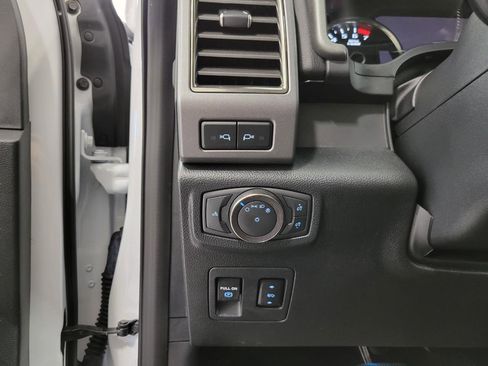 Used 2020 Ford F150 Raptor w/ Equipment Group 802A Luxury AWD/4WD image 11