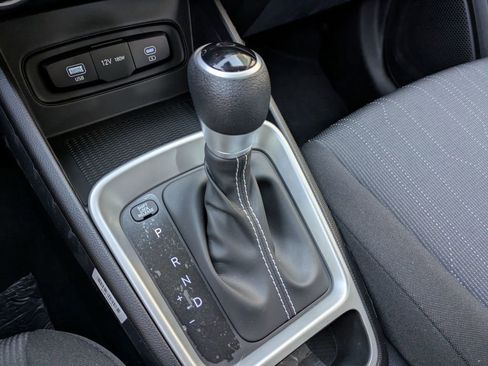 New 2026 Hyundai Venue SE image 20