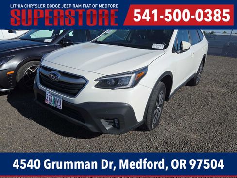 Used 2022 Subaru Outback Premium AWD/4WD image 1