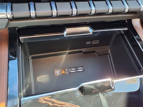 New 2026 GMC Yukon XL Denali w/ Sun & Power Step Package image 11