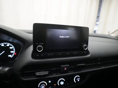 Used 2023 Honda HR-V LX image 6