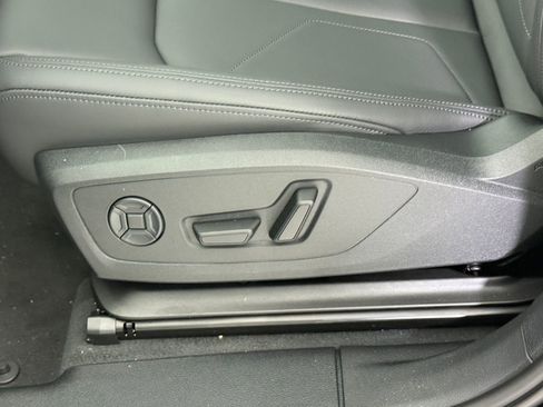 New 2025 Audi Q3 2.0T Premium image 15