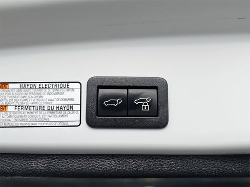 Used 2024 Toyota Corolla Cross XLE image 13