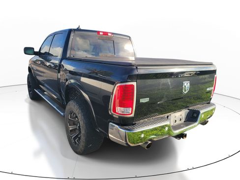 Used 2017 RAM 1500 Laramie AWD/4WD image 6