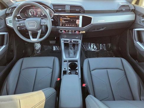 New 2025 Audi Q3 2.0T Premium image 14