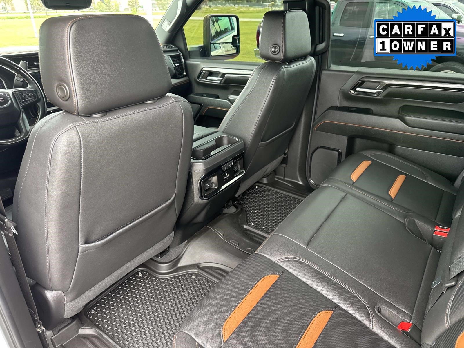 Used 2024 GMC Sierra 2500 AT4 w/ AT4 Premium Plus Package AWD/4WD image 18