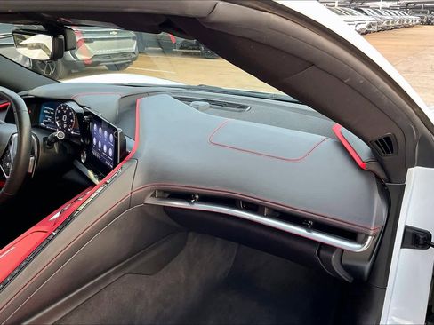 Certified 2022 Chevrolet Corvette 2LT image 17