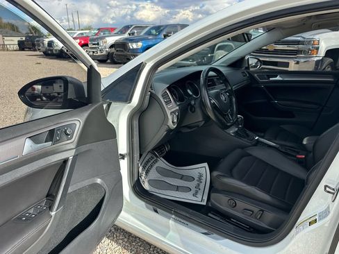 Used 2017 Volkswagen Golf Alltrack SEL AWD/4WD image 32