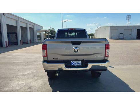 Used 2024 RAM 3500 Tradesman w/ Chrome Appearance Group AWD/4WD image 7