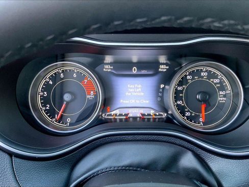 Certified 2019 Jeep Cherokee Trailhawk w/ Comfort/Convenience Group image 20