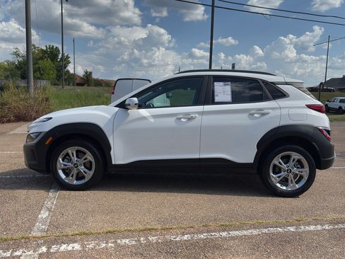 Used 2023 Hyundai Kona SEL w/ Cargo Package AWD/4WD image 6