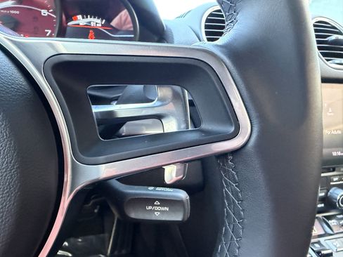 Certified 2019 Porsche 718 Cayman S RWD image 27