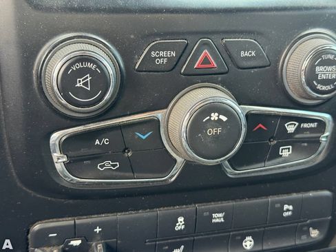 Used 2015 RAM 2500 Big Horn AWD/4WD image 10