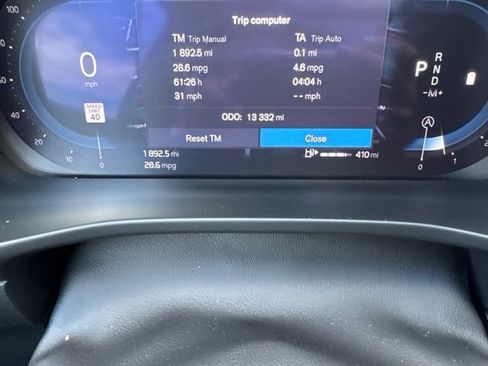 Certified 2025 Volvo XC40 B5 Plus AWD/4WD image 23
