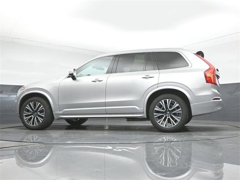 Used 2022 Volvo XC90 T6 Momentum w/ Climate Package image 42
