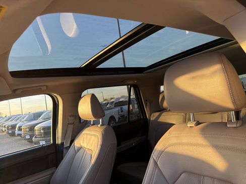 Used 2024 Ford Expedition Max Limited image 20