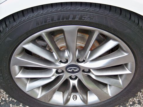 Used 2018 INFINITI Q50 Luxe w/ Sensory Package (Luxe) image 36