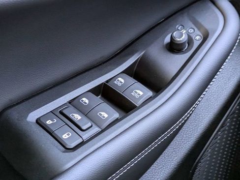 Used 2023 Jeep Grand Cherokee Altitude AWD/4WD image 26