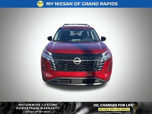 New 2026 Nissan Pathfinder SV image 8