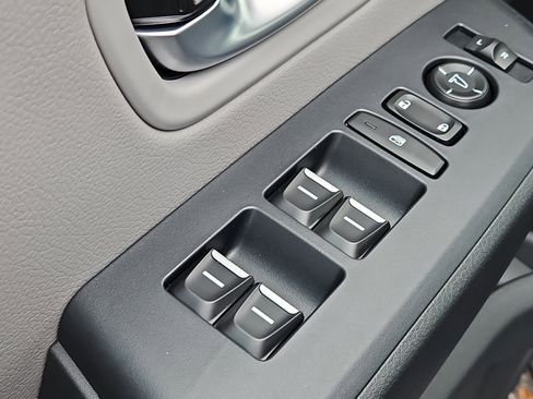 New 2025 Honda Pilot EX-L image 16