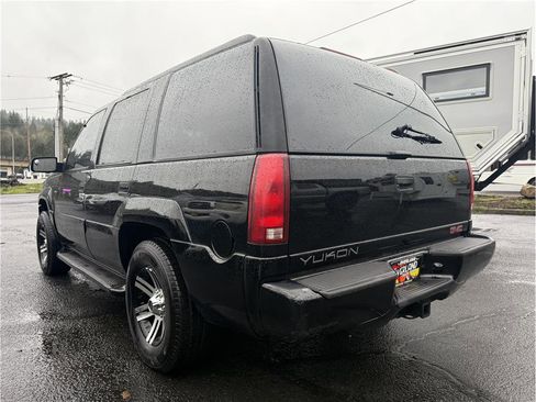 Used 1999 GMC Yukon Denali image 11