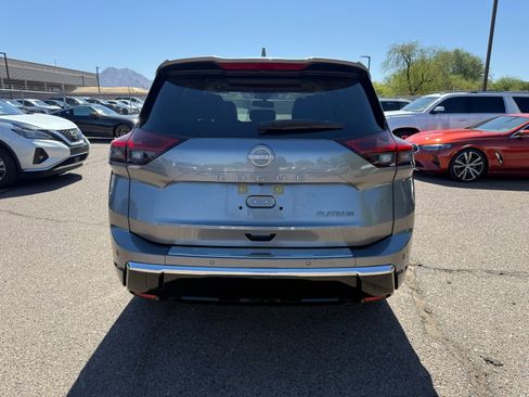 Used 2024 Nissan Rogue Platinum w/ Platinum Premium Package FWD image 6