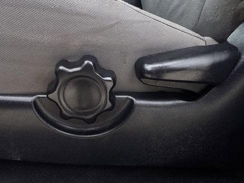 Used 2018 Toyota Tacoma SR w/ SR Convenience Package image 23