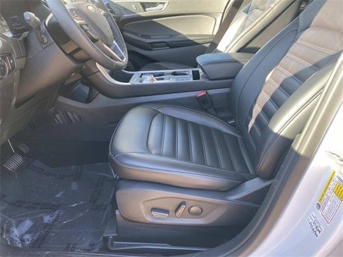 Used 2024 Ford Edge SEL image 55