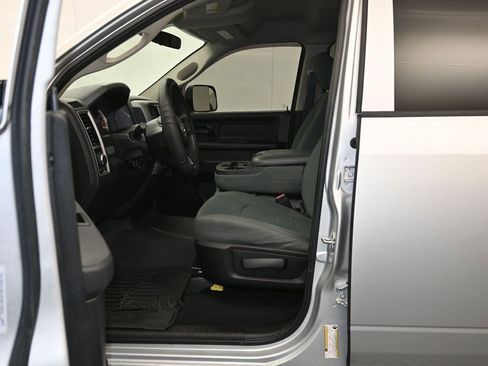 Used 2016 RAM 1500 Tradesman w/ Popular Equipment Group image 18