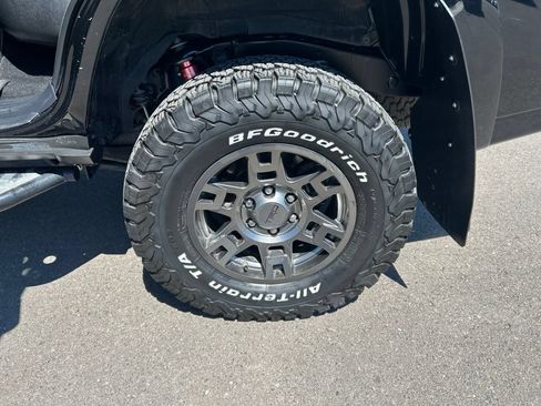 Used 2020 Toyota 4Runner Venture w/ Moonroof Package AWD/4WD image 31