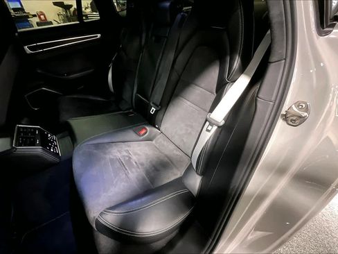 Used 2019 Porsche Panamera GTS w/ Premium Package Plus image 16