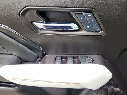Used 2024 GMC Canyon AT4X AWD/4WD image 17