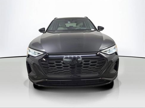Used 2024 Audi Q8 e-tron Prestige w/ Prestige Package AWD/4WD image 2