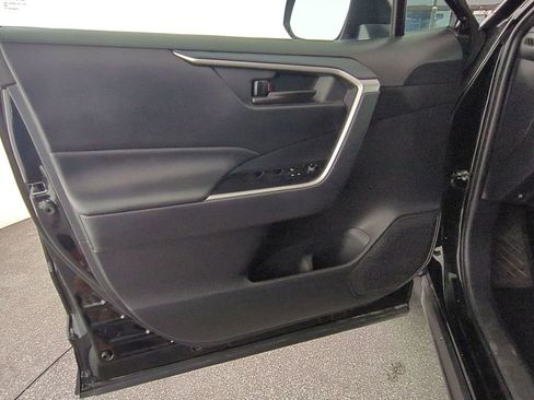 Used 2025 Toyota RAV4 LE image 26