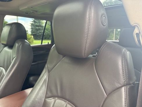 Used 2014 Buick Enclave Premium w/ Trailering Provision Package image 21