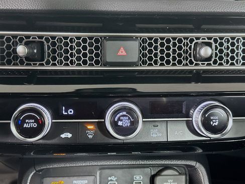 Used 2025 Honda Civic Sport image 23