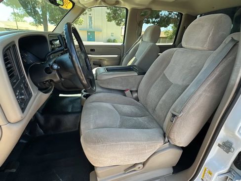 Used 2006 Chevrolet Silverado 1500 LT RWD image 14