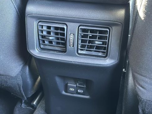 Used 2022 Toyota RAV4 XLE w/ Convenience Package image 40